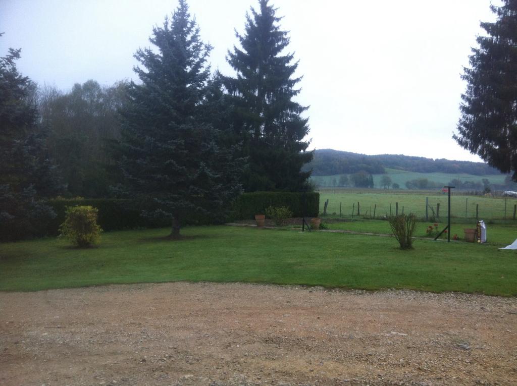 Au Repos De La Blaise Pensionat Rum bild