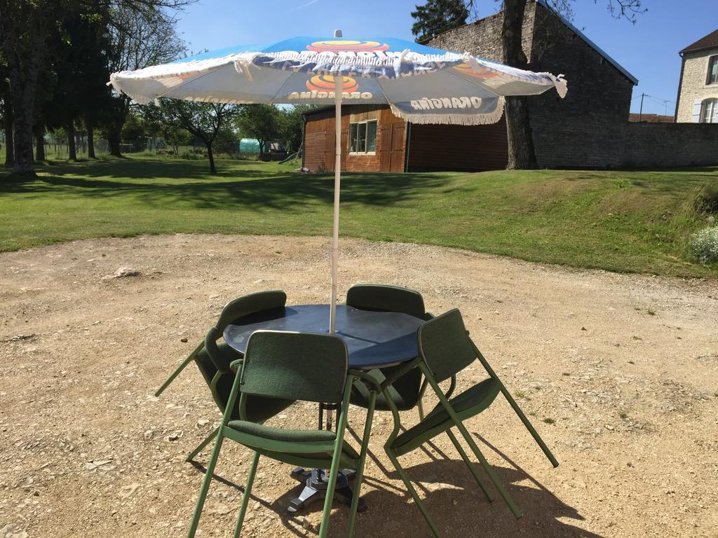 Au Repos De La Blaise Pensionat Exteriör bild